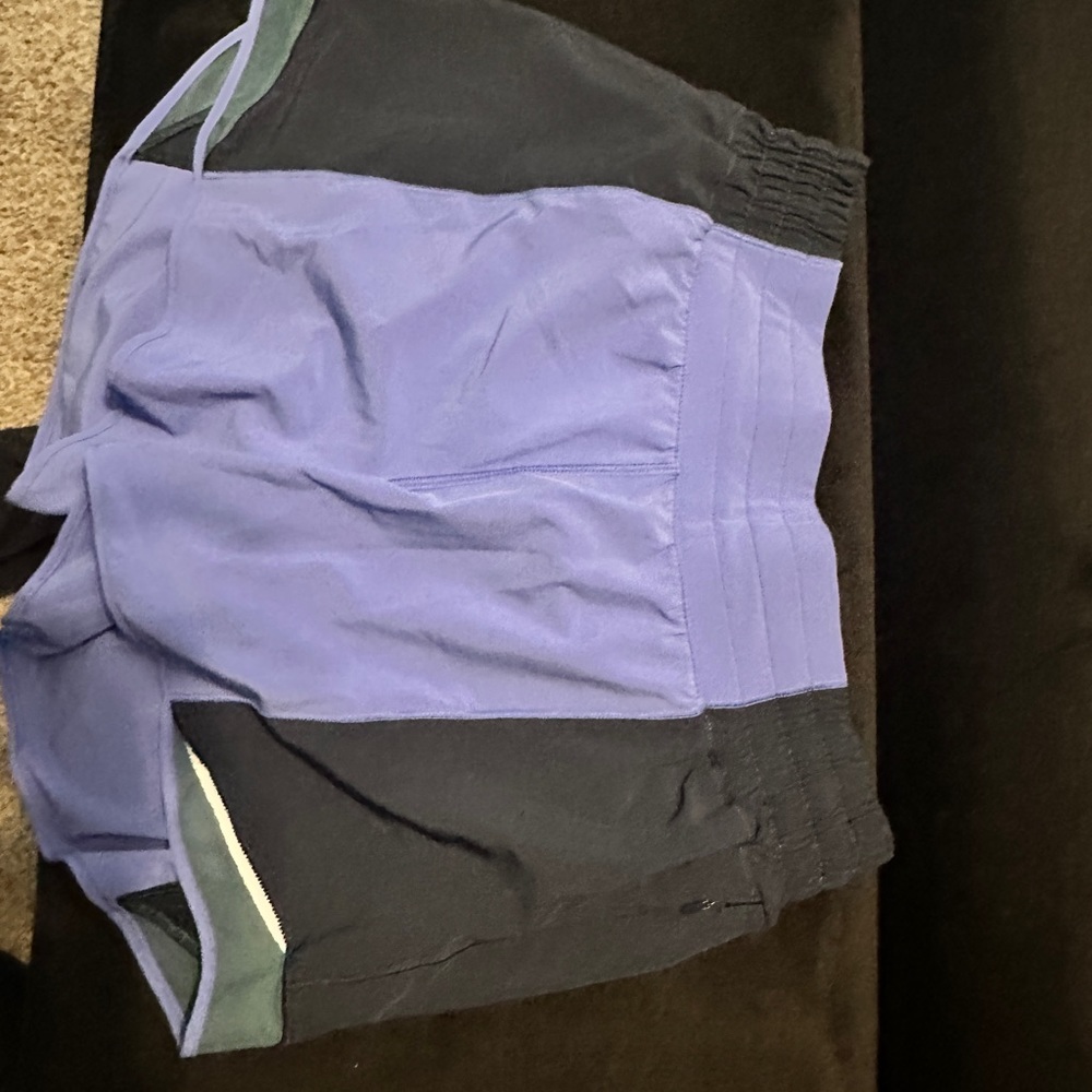 Lululemon hotty hot shorts